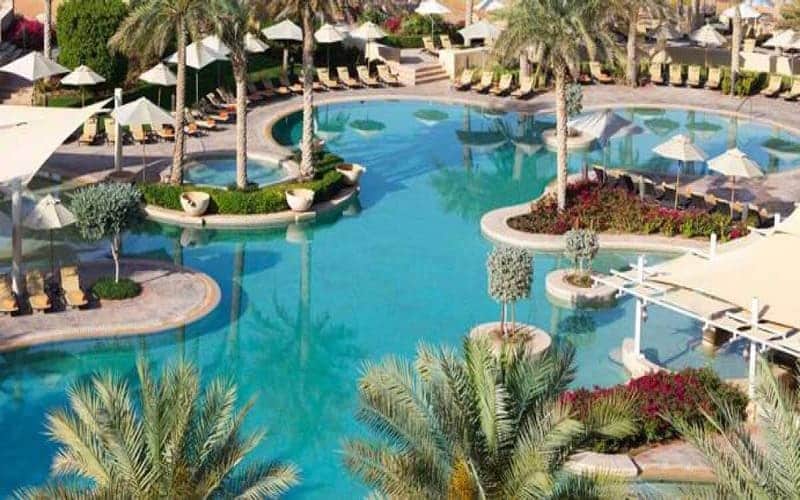 قرية جون سوديك الساحل الشمالي